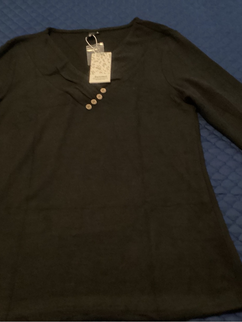 Automet V-Neck Knit Top